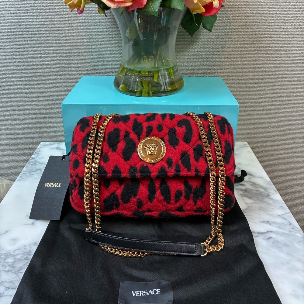 Versace Quilted Wool Red & Black Leopard Medusa Shoulder Bag - NWT Retail $1600 - Picture 1 of 11